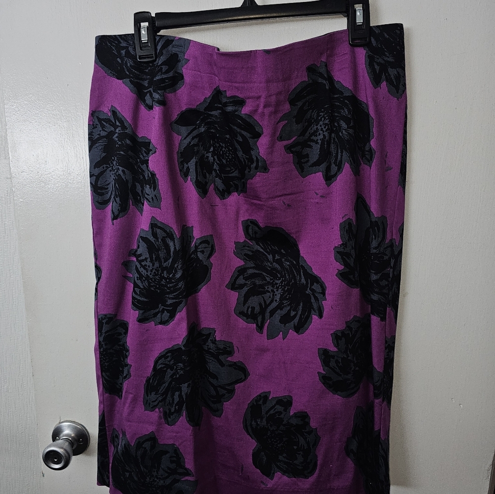 Lane Bryant Purple & Black Floral Pencil Skirt
